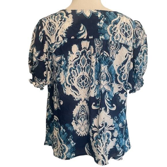 Haute Hippie V-Neck Smocked Top Womens Medium Blue White Boho Damask Blouse - Picture 4 of 9